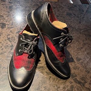 Stylish Black and Red plaid women’s shoes.